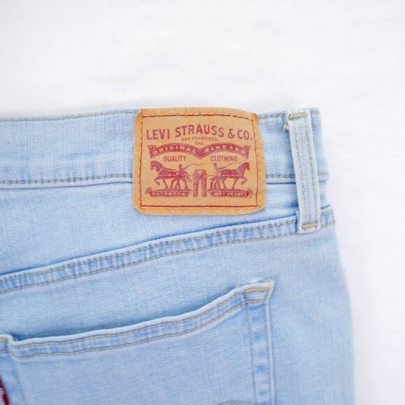Levi's Boyfriend Light Blue Denim Mid Rise Jeans Whisker 36 / 27.5 Tagged 32/27 - Picture 5 of 9